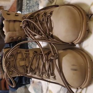 Esprit Hiking style boots